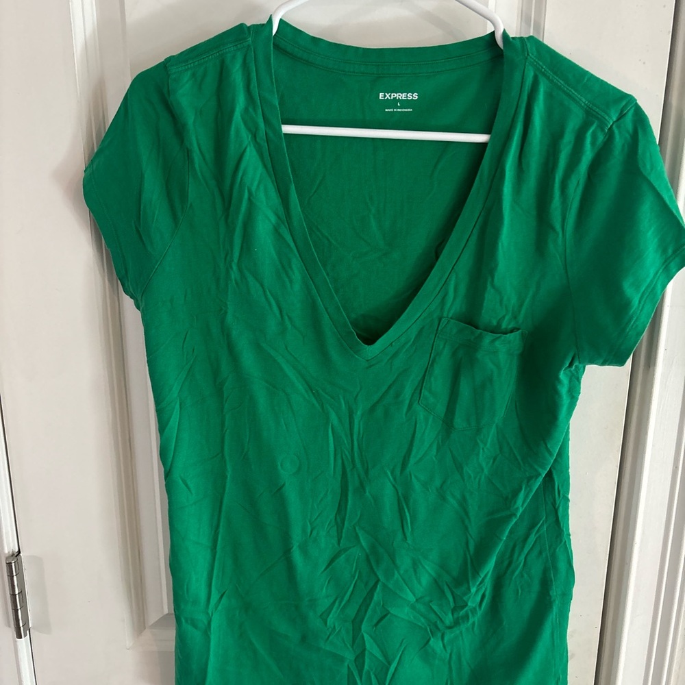 Express Women's Vibrant Green Short Sleeve Tee Size L
